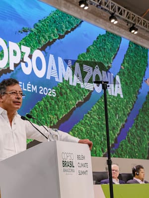 Visibles contradictores de la política energética petrista