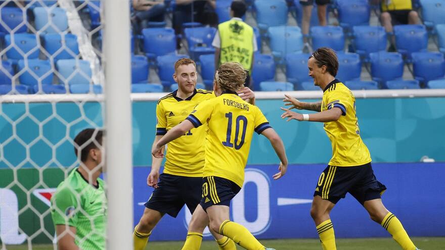 Suecia venció a Polonia y avanzó a octavos como líder de su grupo