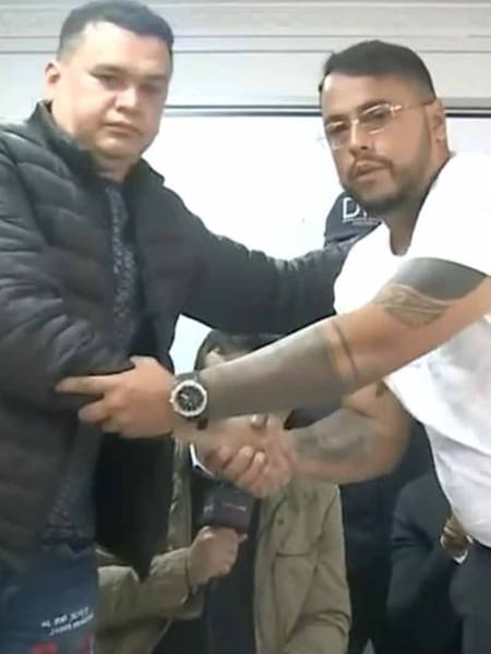 Del apretón de manos entre Digno Palomino y Castor al encuentro con Mancuso y Jorge 40