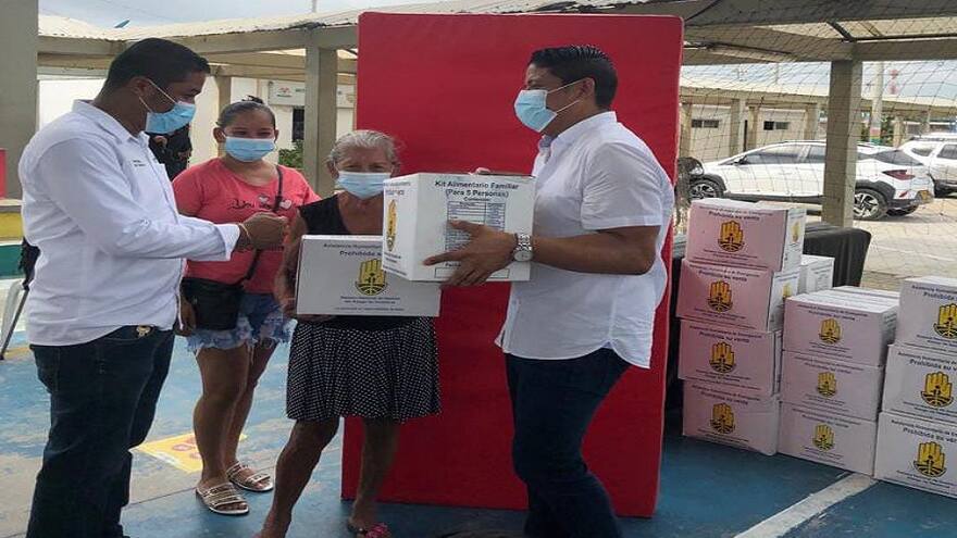 En Malambo entregan 150 ayudas a damnificados de la ola invernal 2020