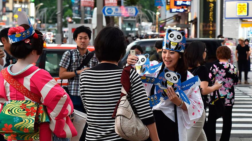 En video | Un bebé panda tiene 'eclipsados' a los japoneses