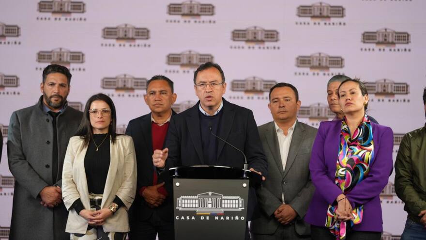 Reforma a la salud 'está en 99 %'; liberales evalúan su apoyo