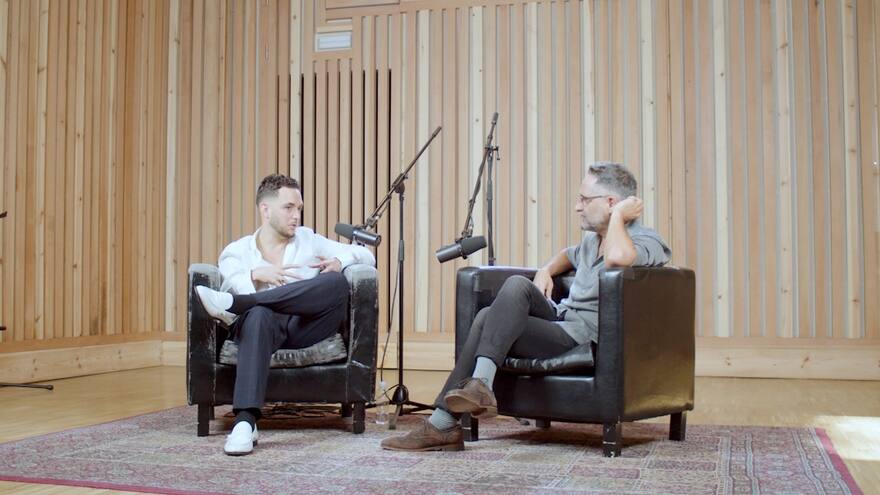 Latin Grammy lanza pódcast con charlas entre cantantes como Juanes, C. Tangana y Jorge Drexler