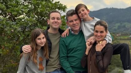 Emilia, hija de Catalina Gómez, fue entrevistada en Telemundo por su talento como influencer educativa