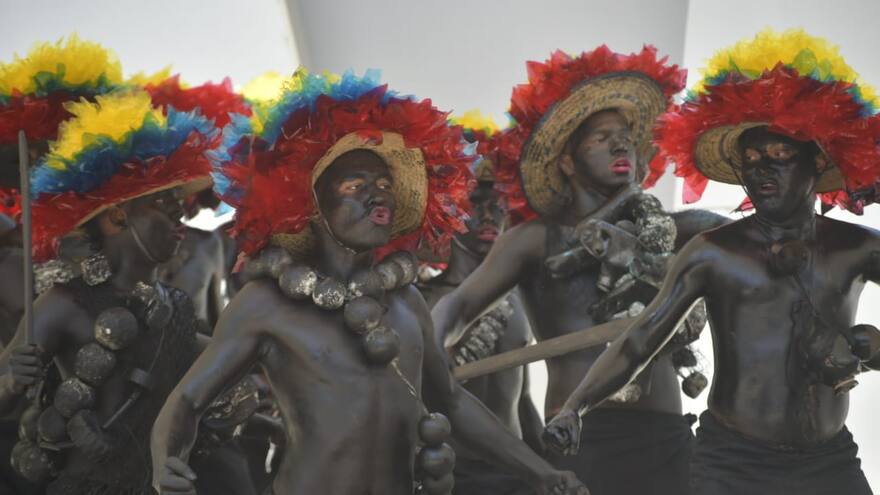 Diversidad y tradición se vive en la Fiesta de Danzas y Cumbias