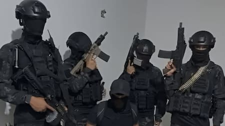 Por medio de un video grupo armado amenaza a más de 100 delincuentes y les exigen salir de Santa Marta