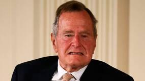 Expresidente George H. W. Bush es hospitalizado en Houston