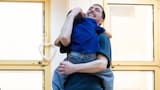 El colombo-israelí Elkana Bohbot ya se reencontró con su hijo de 5 años tras su liberación