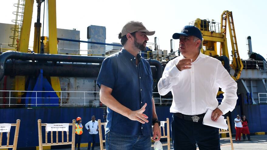 Canal de acceso: firman acta de inicio de nuevo contrato de dragado en el canal de acceso a la zona portuaria