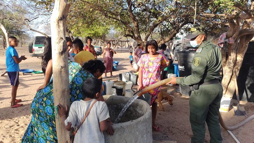 Líder wayuu denuncia malversación de fondos destinados para ayudar a La Guajira