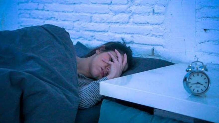 Personas con mala calidad del sueño tienen mayor riesgo de sufrir alzhéimer, según estudio
