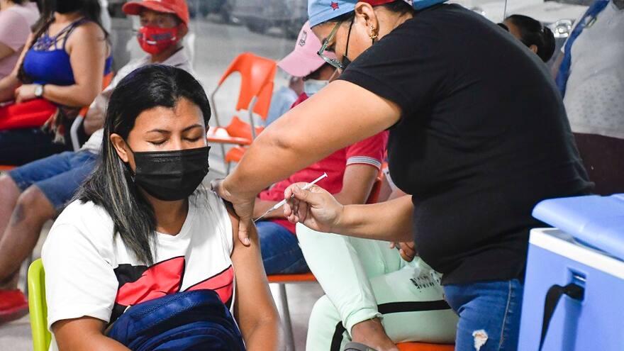 Soledad y Malambo intensifican acciones para acelerar la vacunación