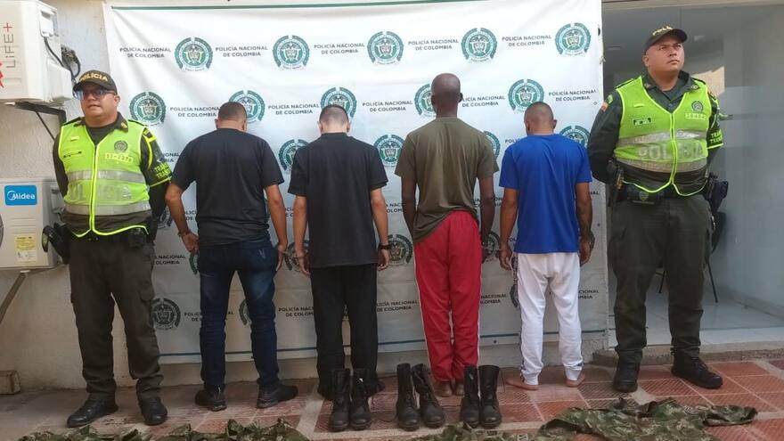 La Guajira: cuatro sujetos fueron capturados por vestir prendas militares