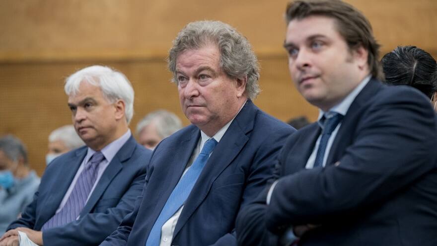 Accionistas de Sura eligen nueva junta con tres puestos para Gilinski