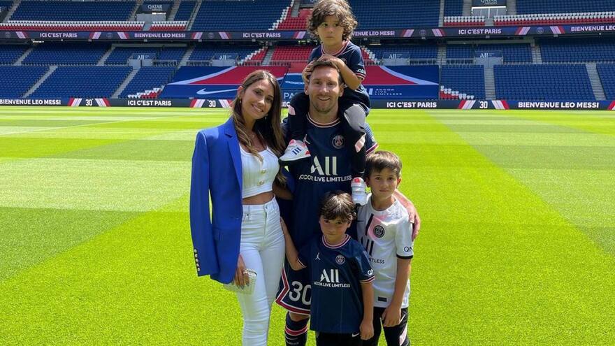 Hijos de Messi se robaron el show en la presentación de su padre en el PSG