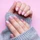 Una manicura minimalista en su punto