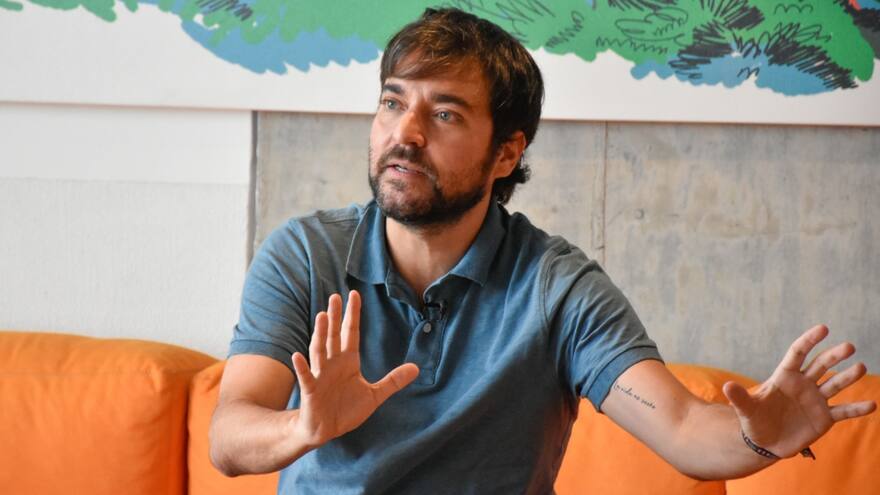 Para atender incendio en Vía 40, alcalde Pumarejo aplaza ‘live’ en EL HERALDO