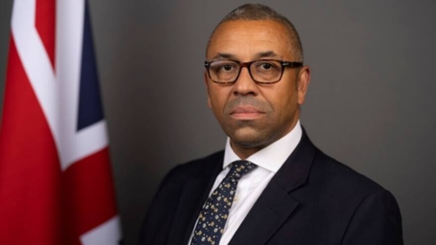 James Cleverly, ministro británico llegó a Colombia para apoyar la paz