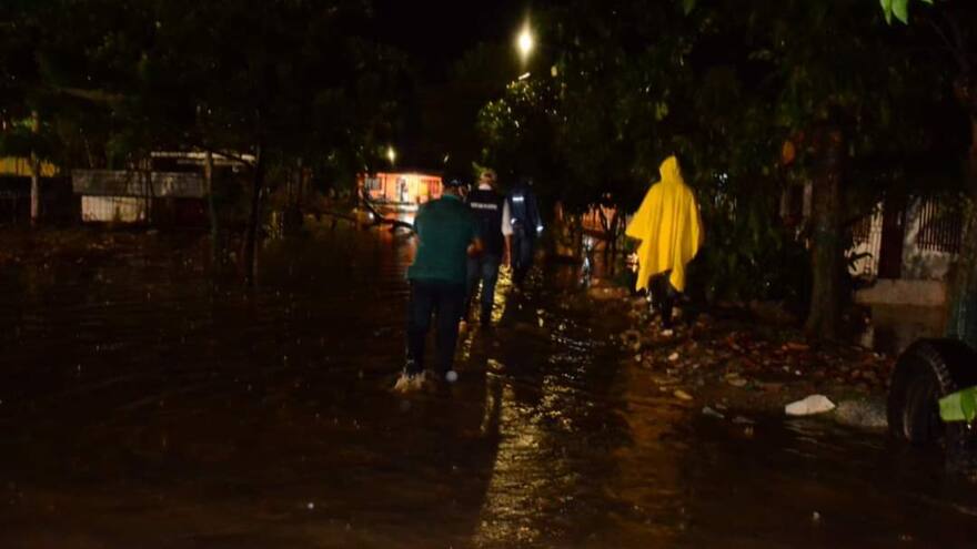 Inundaciones tras larga lluvia en varios sectores de Ciénaga, Magdalena