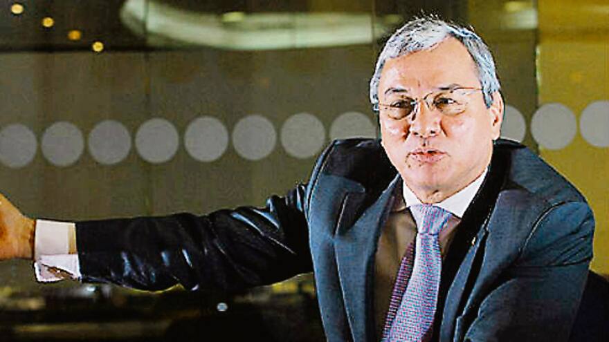 Renuncia magistrado Villarraga por escándalo de corrupción