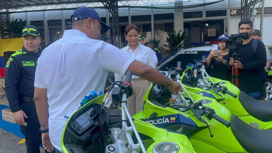 La Policía de Sucre recibió nueva dotación de parque automotor