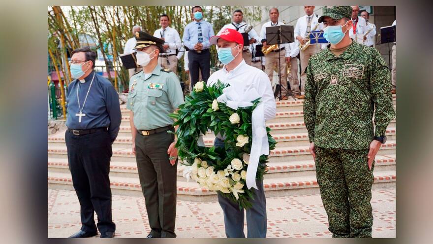 Con misa y ofrenda floral Sucre celebró su aniversario