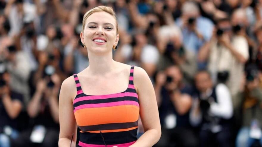 Scarlett Johansson dice que OpenAI pausó a “regañadientes” la voz de ChatGPT
