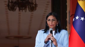Delcy Rodríguez dice que Machado tendrá que “responder ante Venezuela” si regresa al país