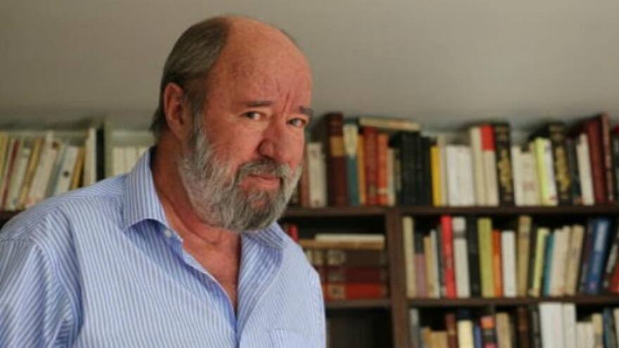 Fallece el periodista Antonio Caballero en la clínica de Marly en Bogotá