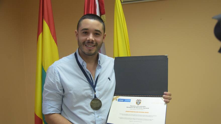 Joven barranquillero, con mejor puntaje de pruebas TyT