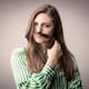 El bigote femenino, una moda que se expande en Europa