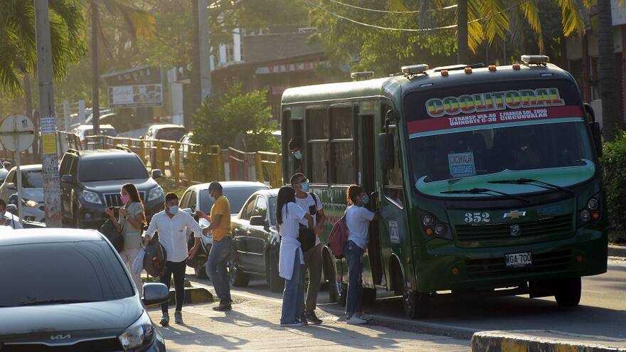 Transporte público: una ‘rueda suelta’ para los estudiantes