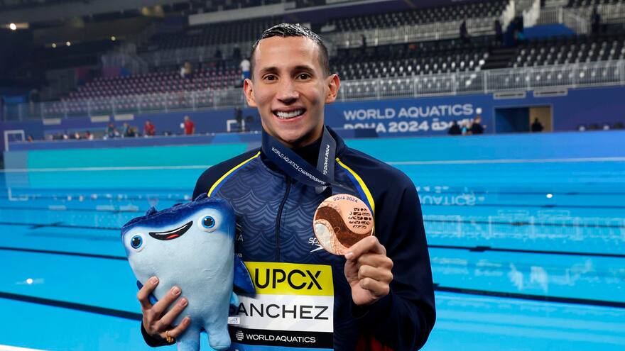 El colombiano Gustavo Sánchez gana bronce en el Mundial de Natación en Doha