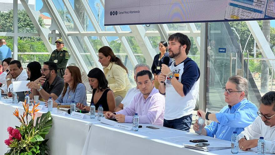 Jaime Pumarejo, el alcalde mejor calificado del país por líderes de opinión