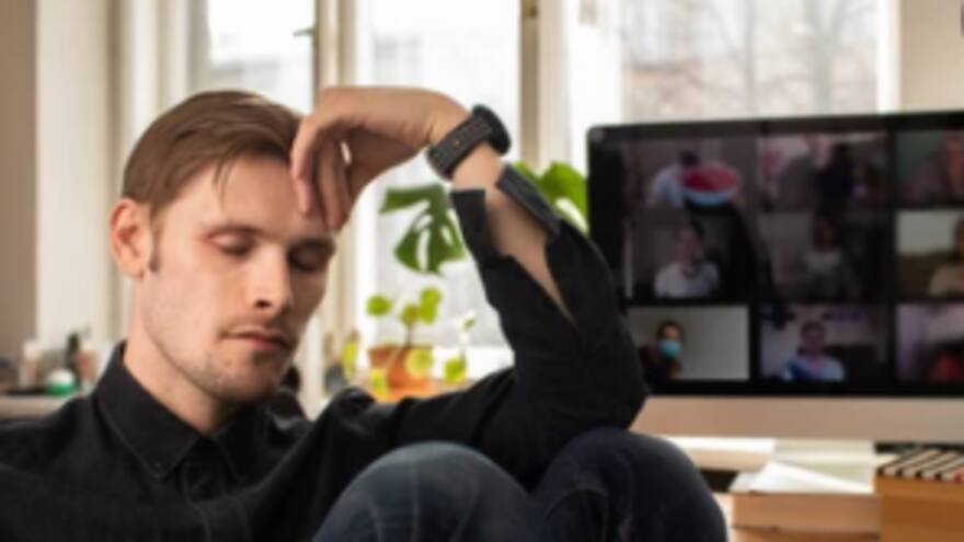 Los desmanes de la fatiga virtual| columna de Ismael Cala