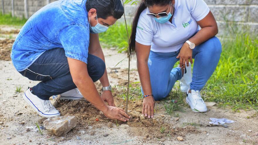 Realizan jornada de limpieza en barrio La Bonanza de Soledad