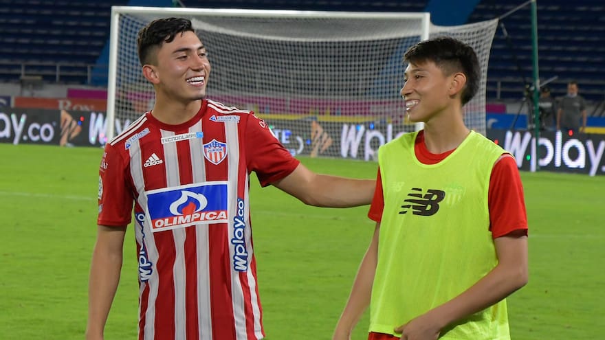 Fabián Ángel celebró el gol con su hermano, que estaba de recogebolas