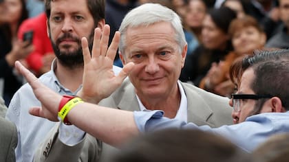 El candidato de derecha José Antonio Kast gana por amplio margen las presidenciales de Chile