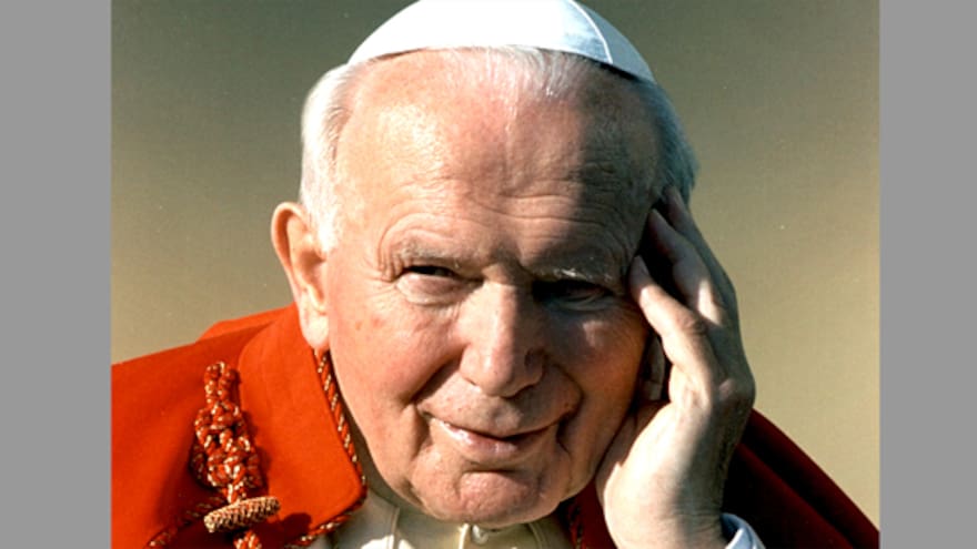 El papa Francisco anuncia que Juan Pablo II será el santo patrón de las JMJ