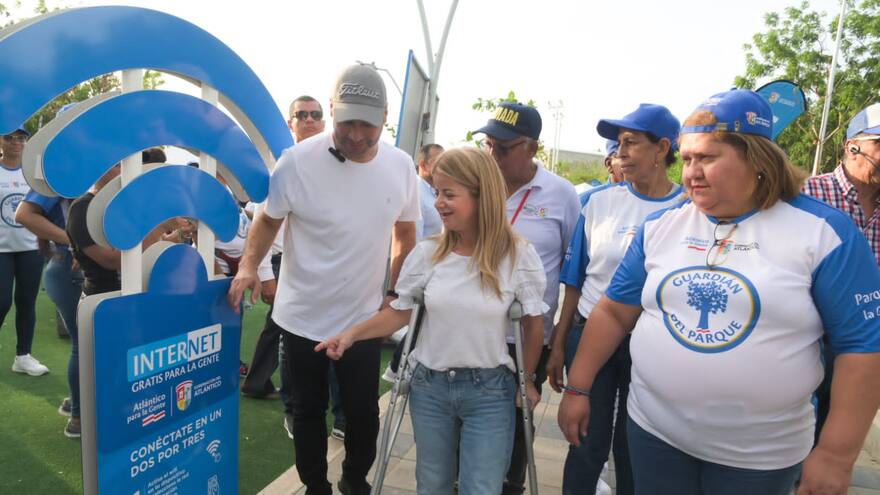 Gobernadora del Atlántico activó 'Internet Gratis para la Gente' y la pista de patinaje en el Parque Norte de Galapa