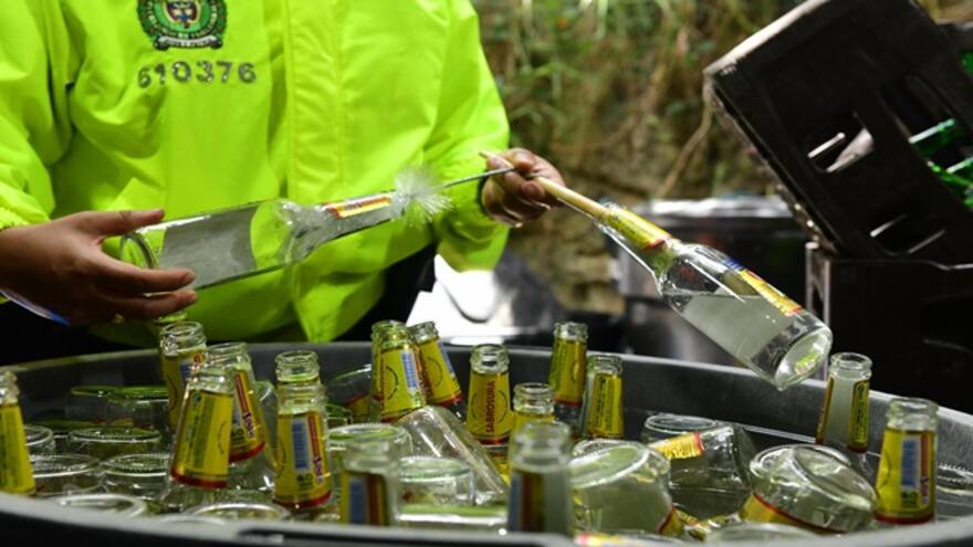 Video: Capturaron a 13 personas que pretendían vender cerveza adulterada
