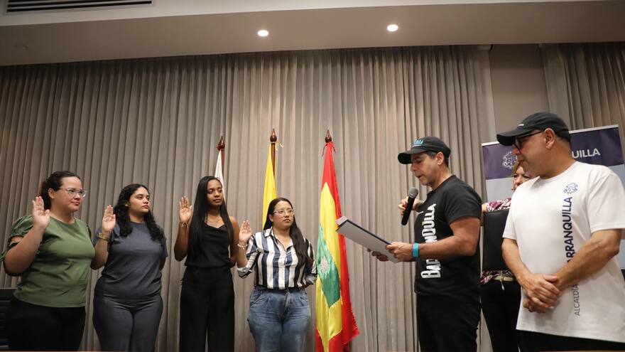 Consejeros distritales de juventud toman posesión