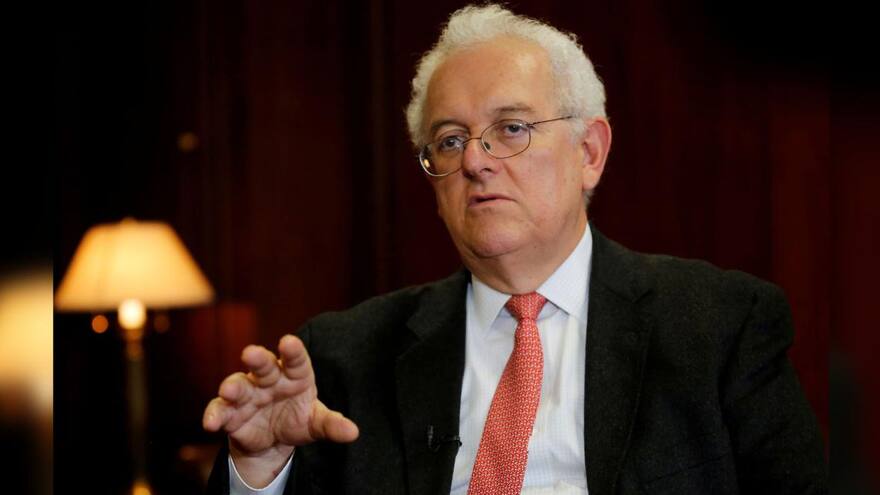 Nuevo ministro de Hacienda confirma que impuesto a bebidas azucaradas se incluirá en reforma tributaria