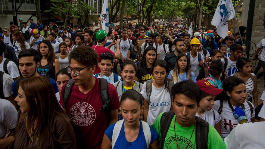 ‘Puputov’: las bombas de excremento que usa la oposición en Venezuela