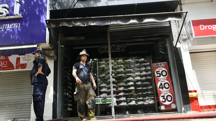 Incendio generó afectaciones en un almacén en Paseo de Bolívar