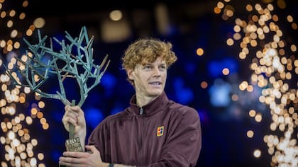 Sinner gana en París su primer Masters 1.000 del año y arrebata el número 1 a Alcaraz