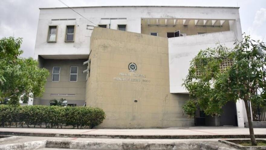 Reclusos controlarían carceletas de estación de Soledad 2.000