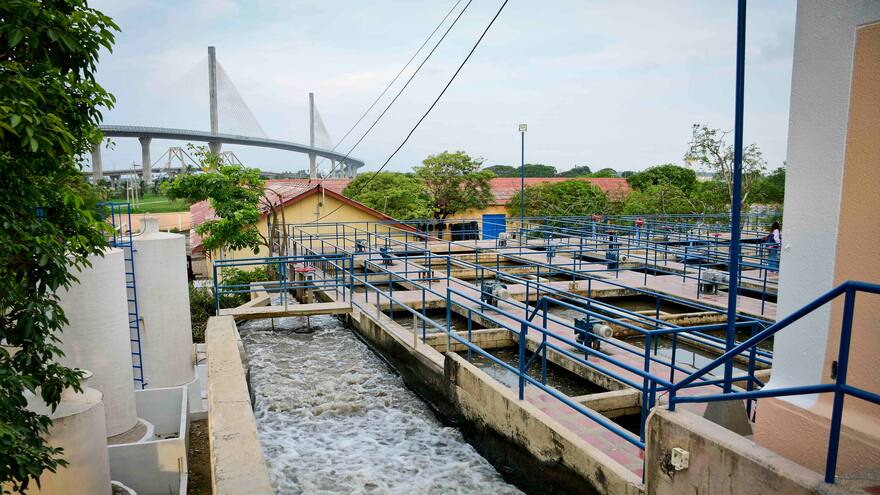 Congresistas respaldan al Distrito como socio mayoritario de Triple A