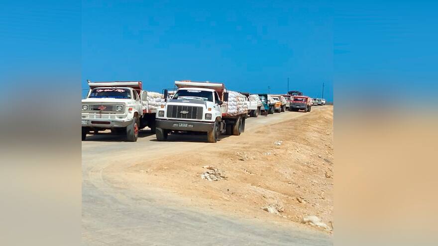 Transportadores de sal en Manaure paralizan actividades