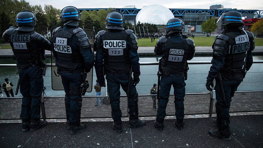Desarticulan atentado a cinco días de elecciones en Francia